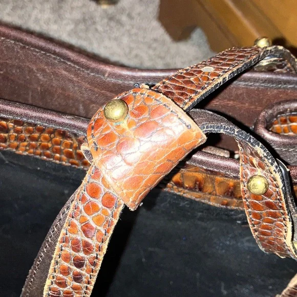 Brahmin Black and Brown Genuine Leather Croc Embossed Shoulder Bag 10” X 10” - Picture 4 of 16